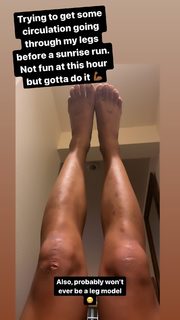 Ariel Tweto feet photo thumbnail
