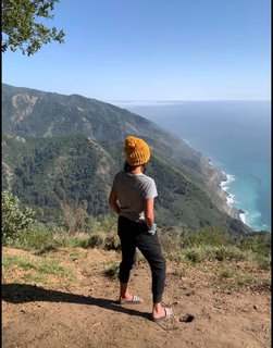 Ariel Tweto feet photo thumbnail