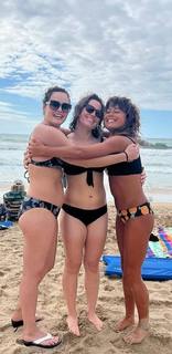 Ariel Tweto feet photo thumbnail