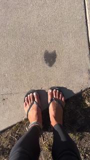 Ariel Tweto feet photo thumbnail