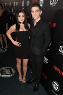 Ariel Winter feet photo thumbnail
