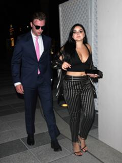 Ariel Winter feet photo thumbnail