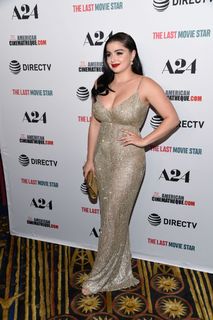 Ariel Winter feet photo thumbnail