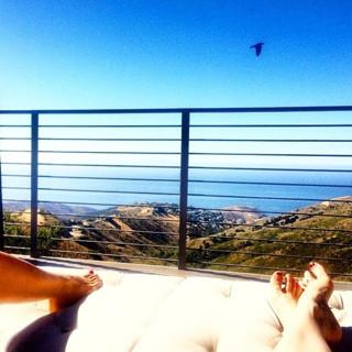 Arielle Kebbel feet photo thumbnail