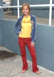Arielle Kebbel feet photo thumbnail