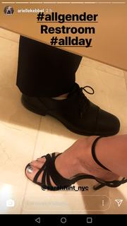 Arielle Kebbel feet photo thumbnail