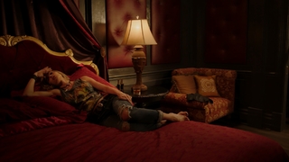 Arielle Kebbel feet photo thumbnail