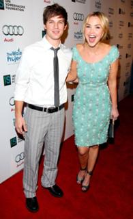 Arielle Kebbel feet photo thumbnail