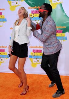 Arielle Kebbel feet photo thumbnail