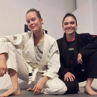 Arienne Mandi feet photo 9