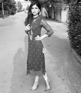 Arij Fatyma feet photo 16
