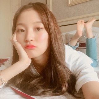 Arin feet photo 3