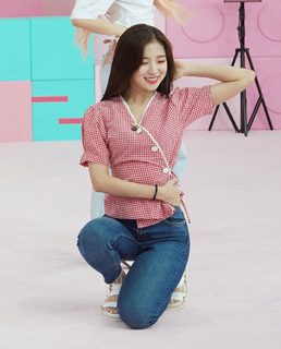 Arin feet photo 2