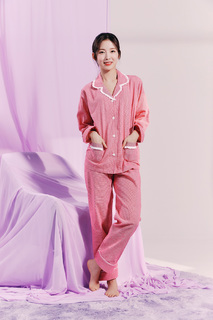 Arin feet photo 1