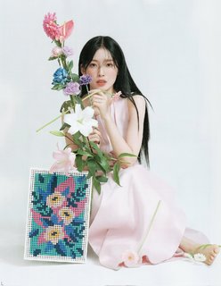 Arin feet photo 1