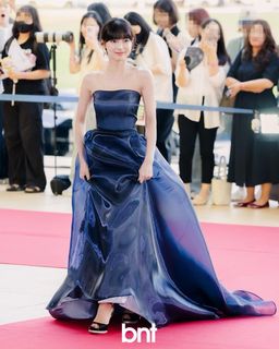 Arin feet photo 3