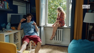 Arina Postnikova feet photo thumbnail