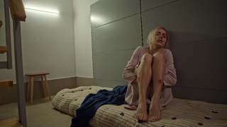 Arina Postnikova feet photo thumbnail