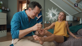 Arina Postnikova feet photo thumbnail