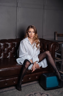 Arina Postnikova feet photo thumbnail