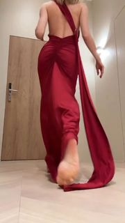 Arina Postnikova feet photo 12