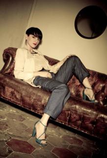 Arisa feet photo thumbnail