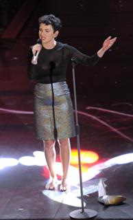 Arisa feet photo thumbnail