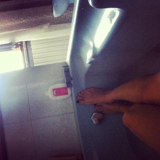 Arisa feet photo thumbnail