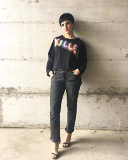 Arisa feet photo thumbnail