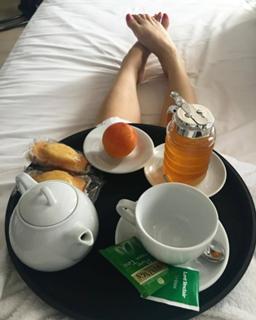 Arisa feet photo thumbnail