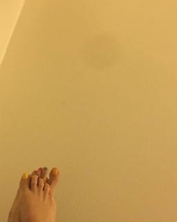 Arisa feet photo thumbnail