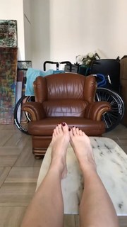 Arisa feet photo thumbnail
