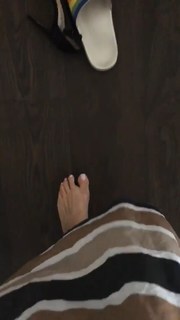 Arisa feet photo thumbnail