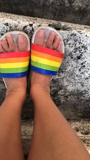 Arisa feet photo thumbnail