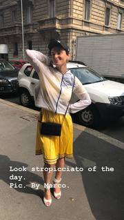 Arisa feet photo thumbnail