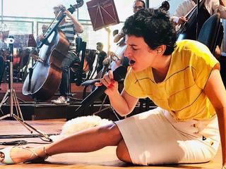 Arisa feet photo thumbnail