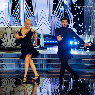 Arisa feet photo thumbnail