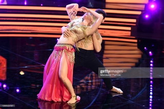 Arisa feet photo thumbnail