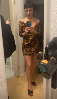 Arisa feet photo thumbnail