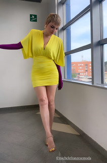 Arisa feet photo thumbnail