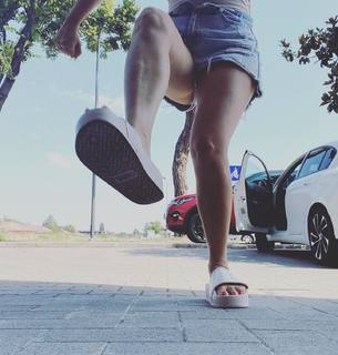 Arisa feet photo thumbnail