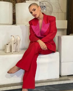 Arisa feet photo thumbnail