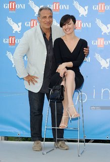 Arisa feet photo thumbnail