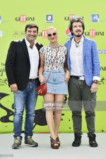 Arisa feet photo thumbnail