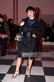 Arisa feet photo thumbnail