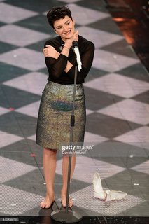 Arisa feet photo thumbnail