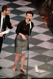 Arisa feet photo thumbnail