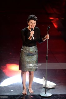 Arisa feet photo thumbnail