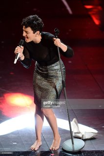 Arisa feet photo thumbnail