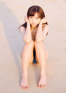 Arisa Komiya feet photo 10
